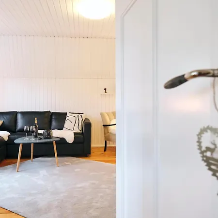 Koje 2 Apartment *